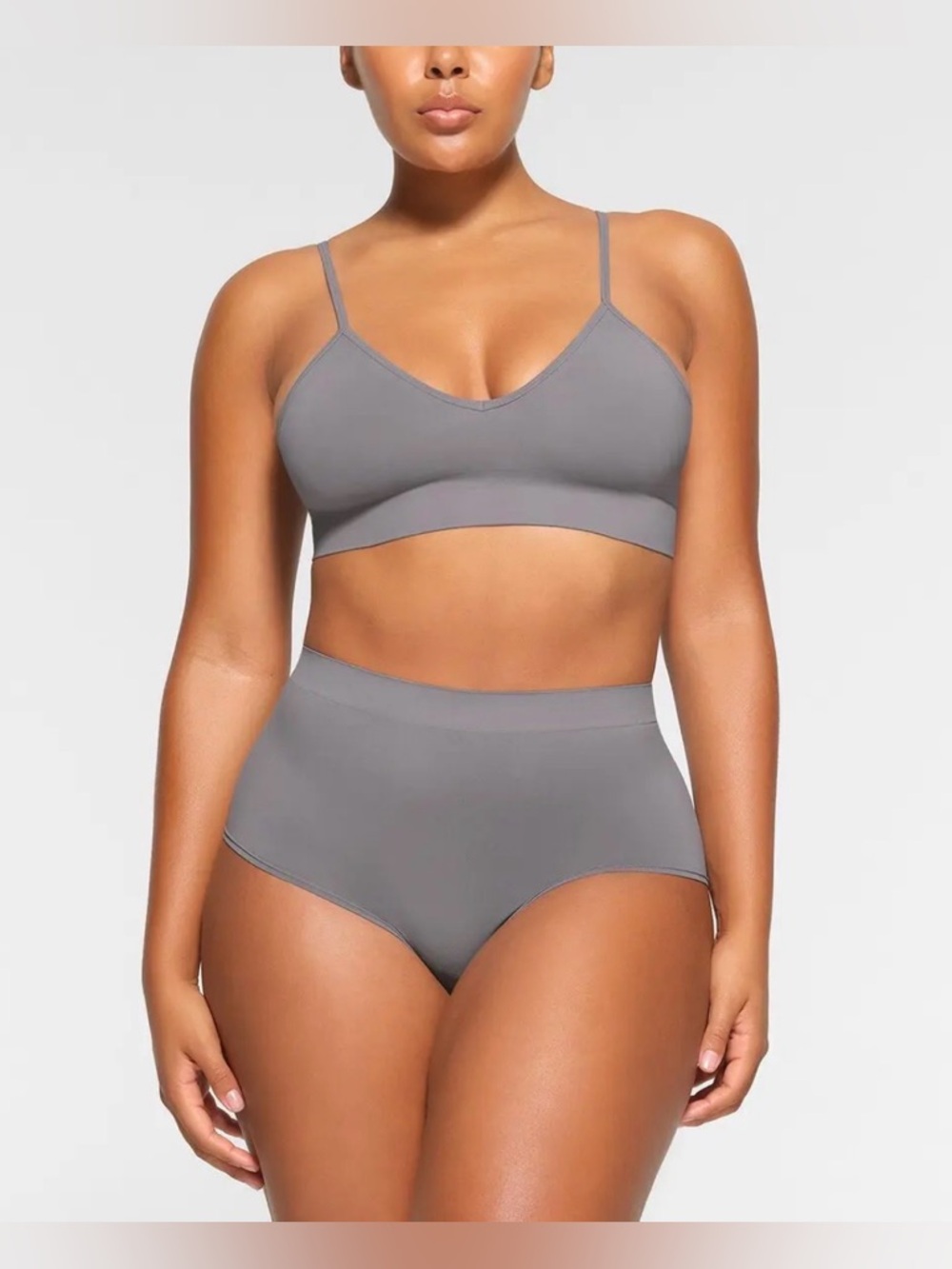 SKIMS Smoothing Seamless Scoop Bralette in Pacific Size: XXS
